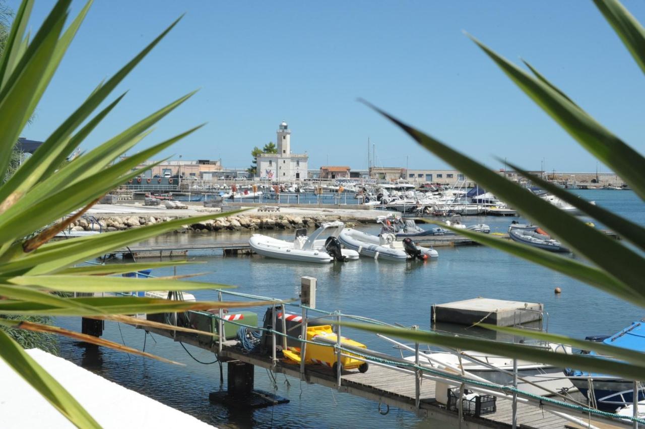 Pietrabianca Santa Maria Apartments 만프레도니아 외부 사진