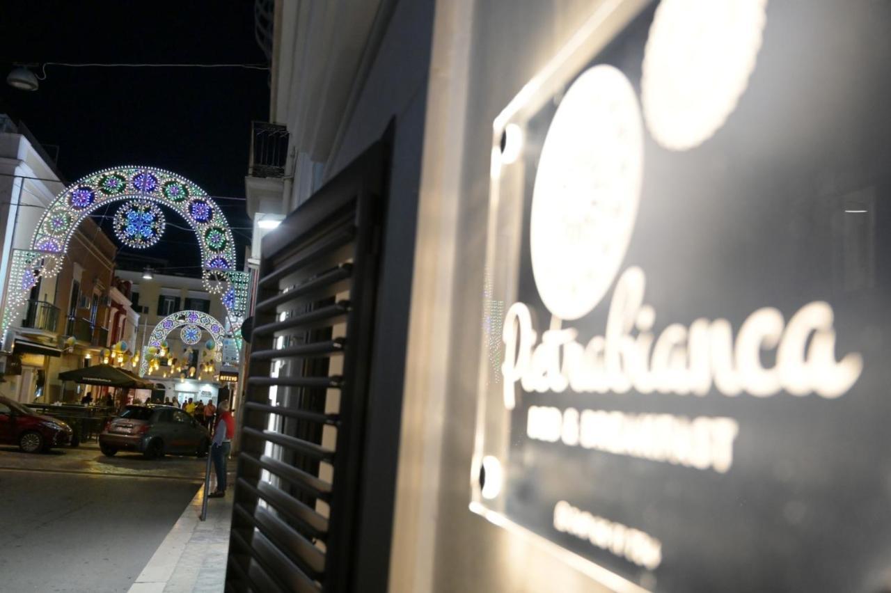Pietrabianca Santa Maria Apartments 만프레도니아 외부 사진